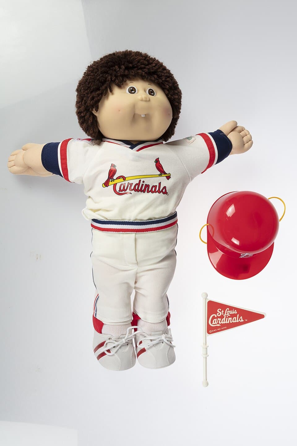 St. Louis Cardinals Cabbage Patch Kid Doll with Accessories and Original Box - DPLA - 98cfeab779b7cd022d21d069795561f4 (page 1)