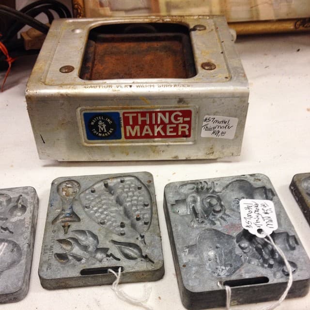 Mattel Thingmaker heating unit and metal molds for Creepy Crawlers
