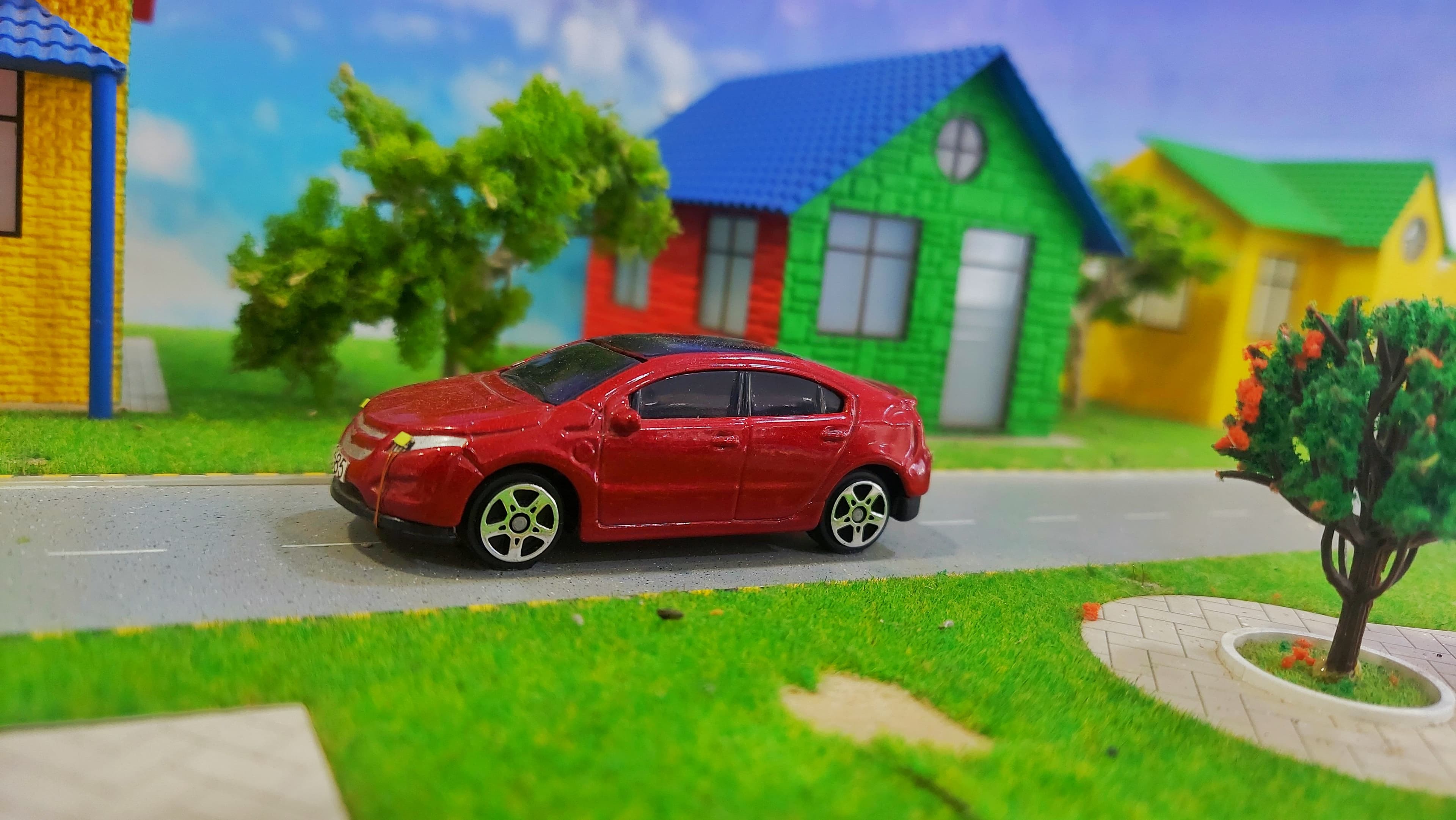 Pocket-sized scale miniature toy car