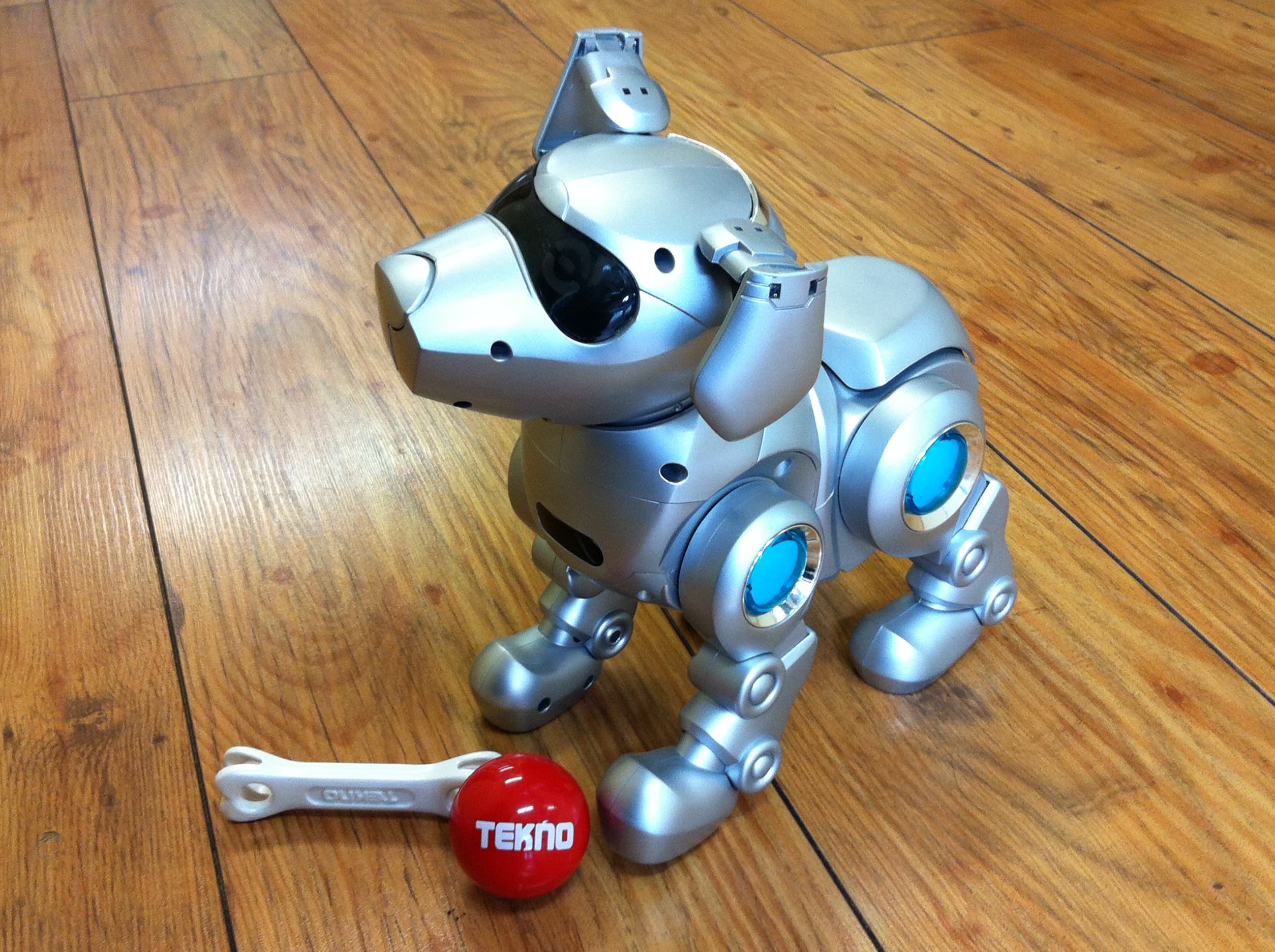 Tekno Robotic Puppy vintage toy view