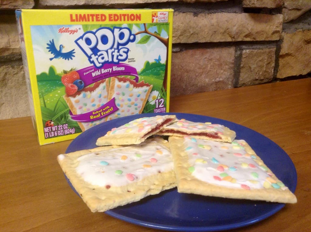 Frosted Wild Berry Pop-Tarts package