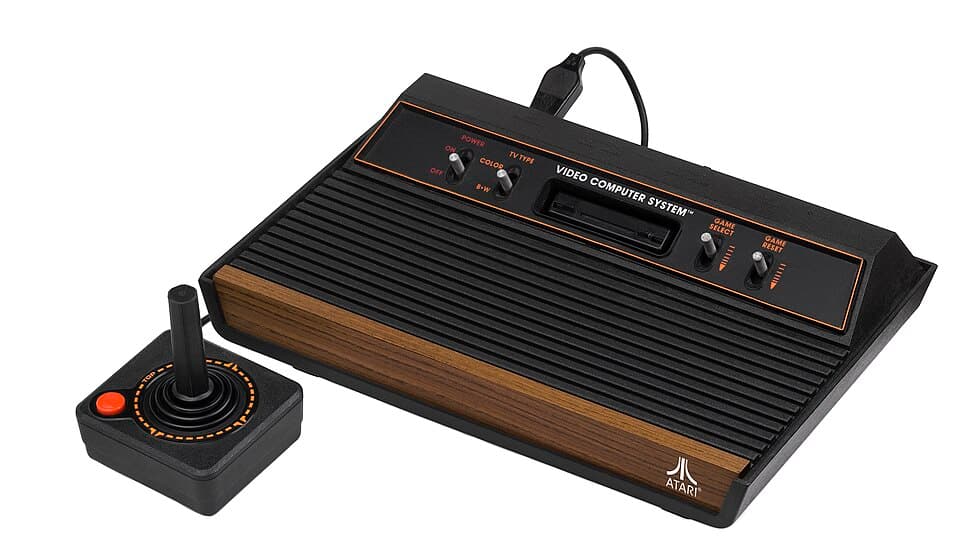 Atari VCS 2600 Console — Atari-2600-Wood-4Sw-Set