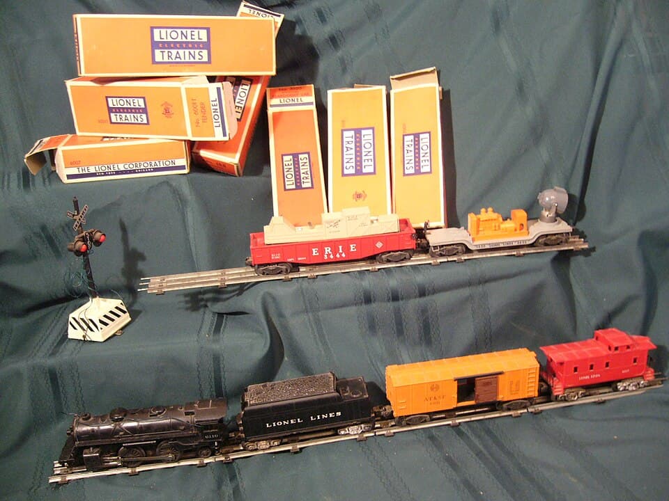 Lionel Trains — Lionel Trains 01